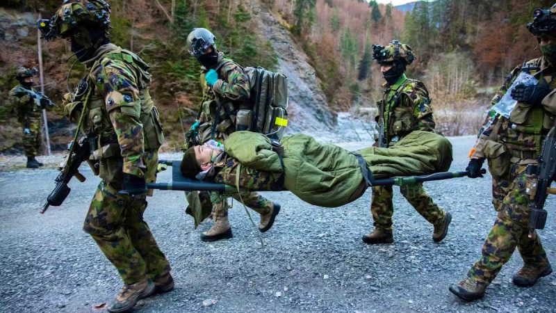 Tessin : plusieurs recrues hospitalisées après un exercice militaire sous forte chaleur