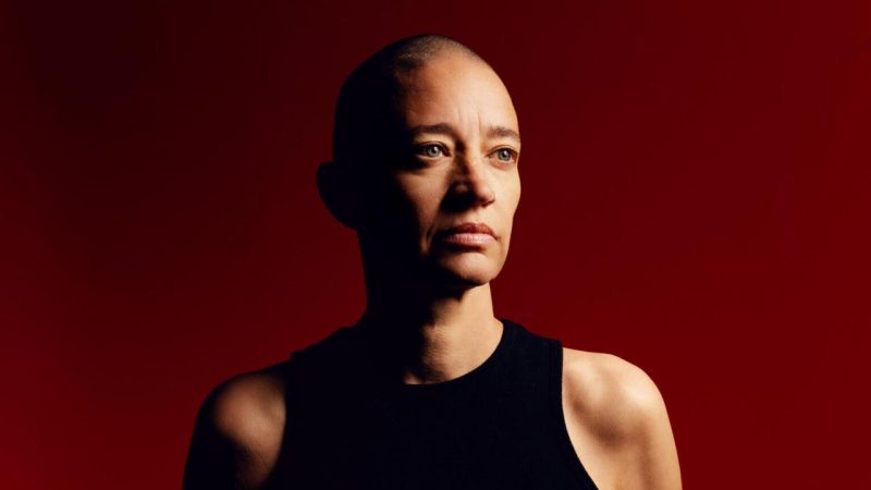 Rebeka Warrior signe Toutes les vies — autofiction sur l amour, le cancer et la quête spirituelle