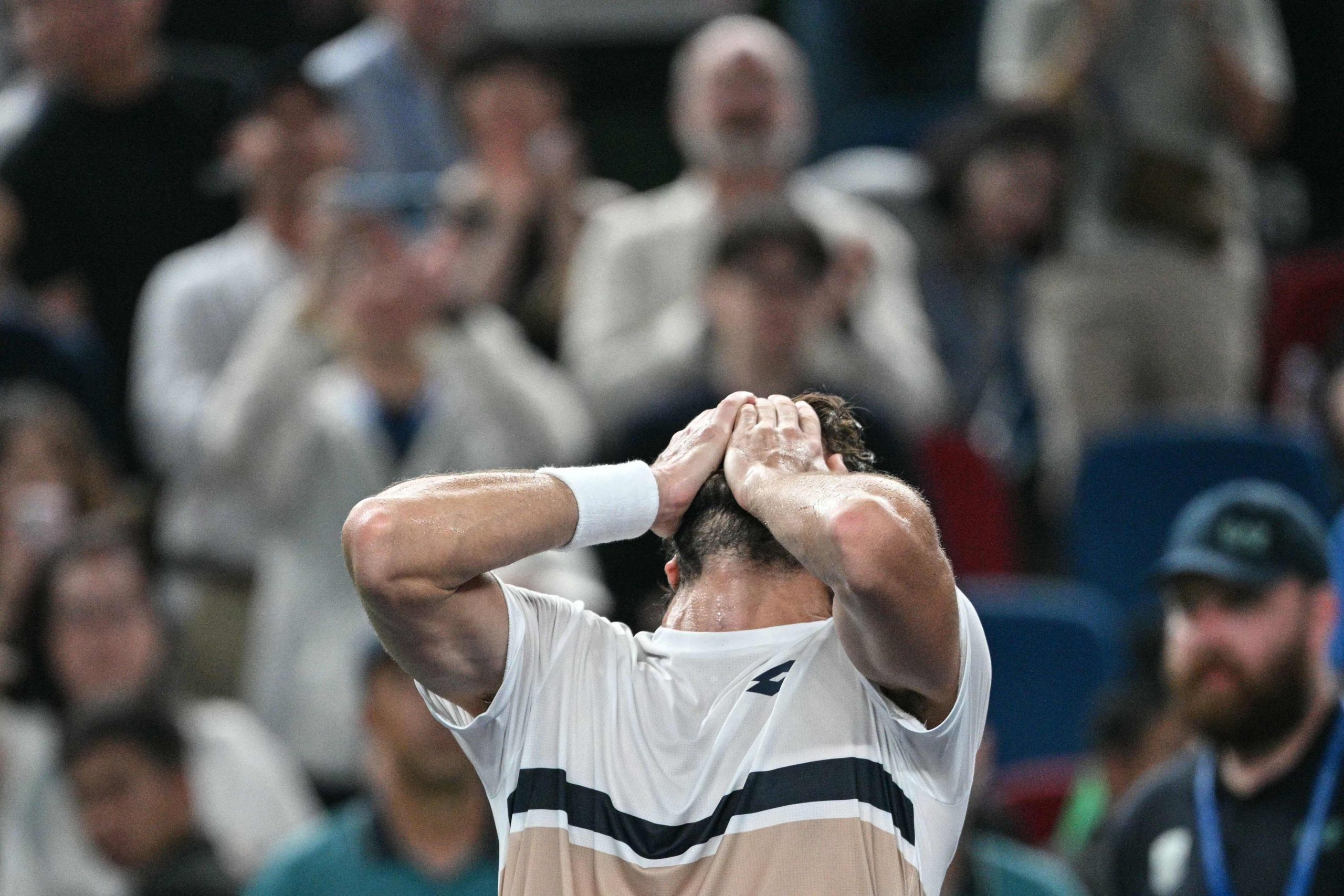 Valentin Vacherot remporte le Masters 1000 de Shanghai après être passé par les qualifications face à son cousin Rinderknech