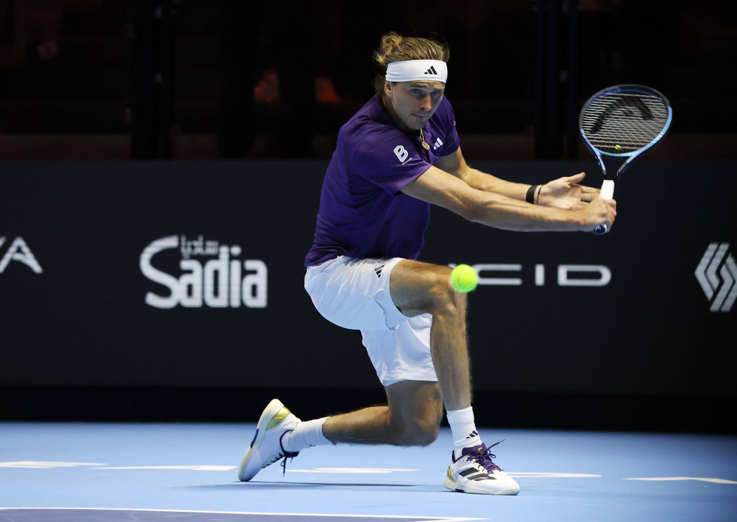 Alexander Zverev encaisse 1,5 million de dollars après une défaite rapide à Riyad lors du tournoi exhibition en Arabie saoudite