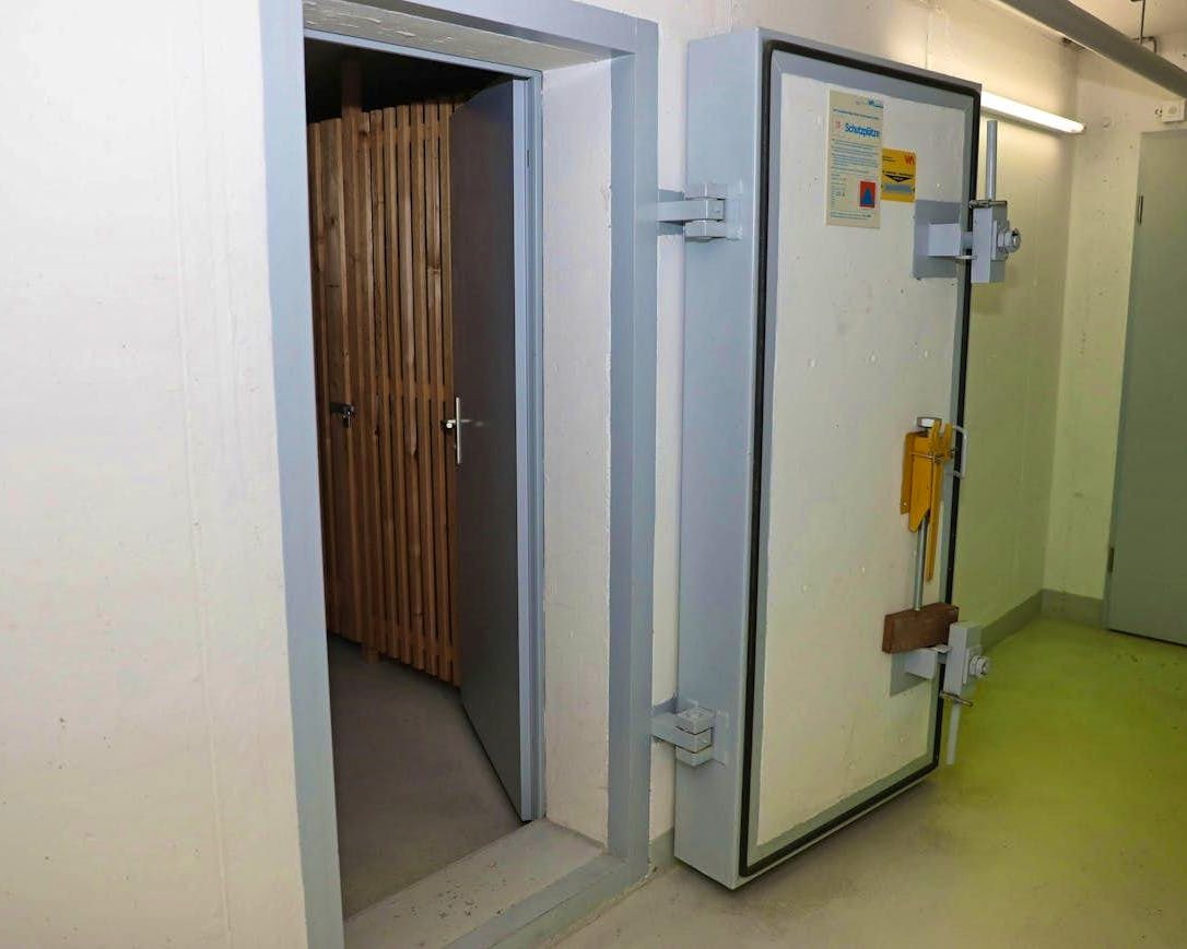 Erreur d’interprétation lors d’un déménagement en Suisse alémanique : litige entre voisine syrienne et entreprise pour 43 objets estimés à 10 000 CHF